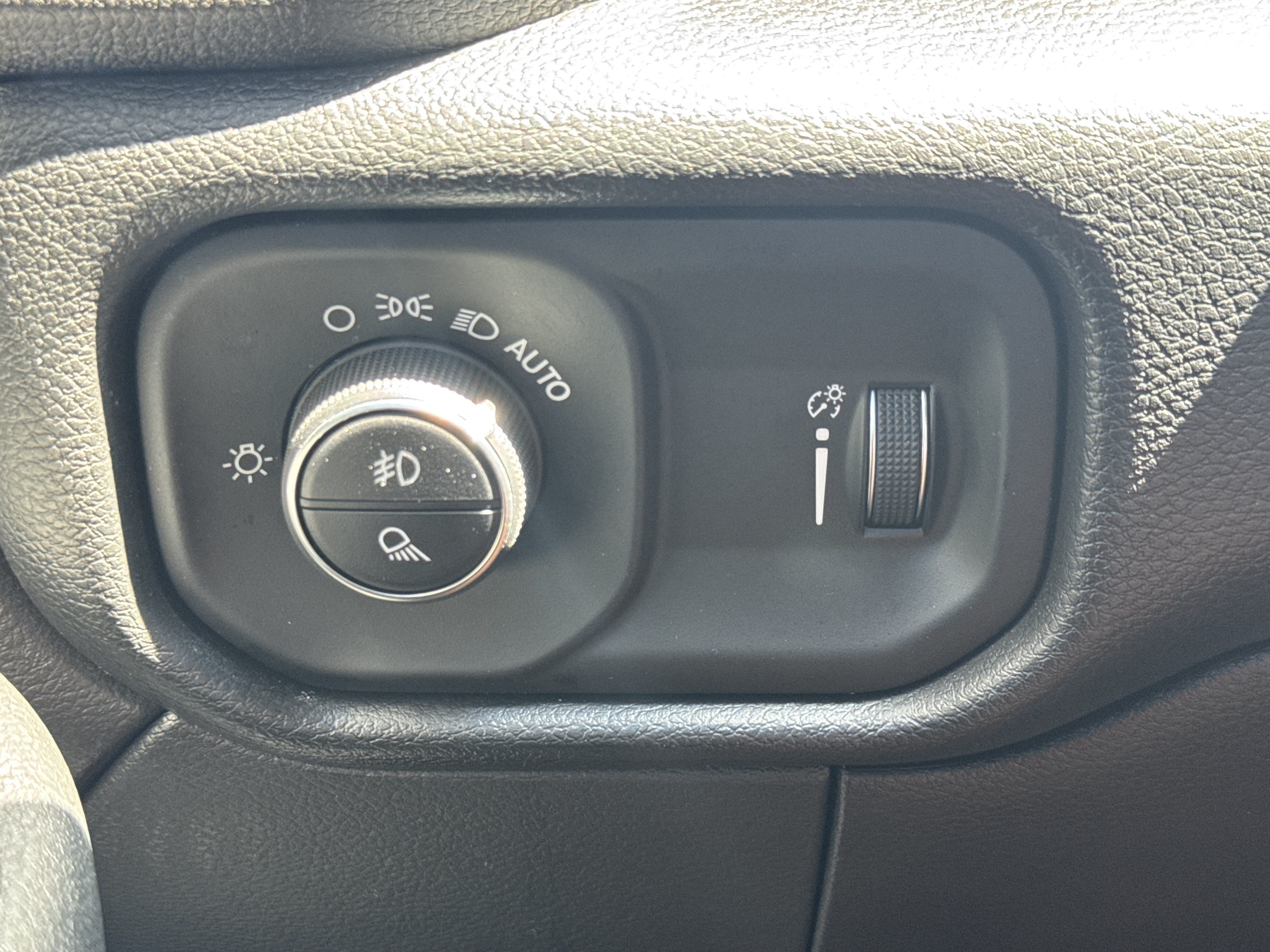 Used 2026 RAM 3500 Tradesman AWD/4WD image 15