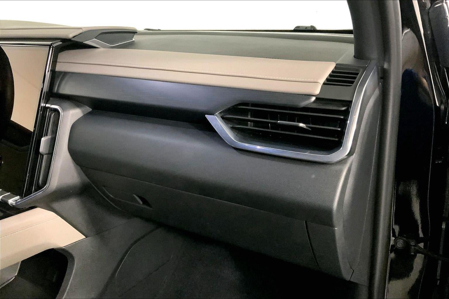 Used 2026 GMC Acadia Elevation FWD image 16