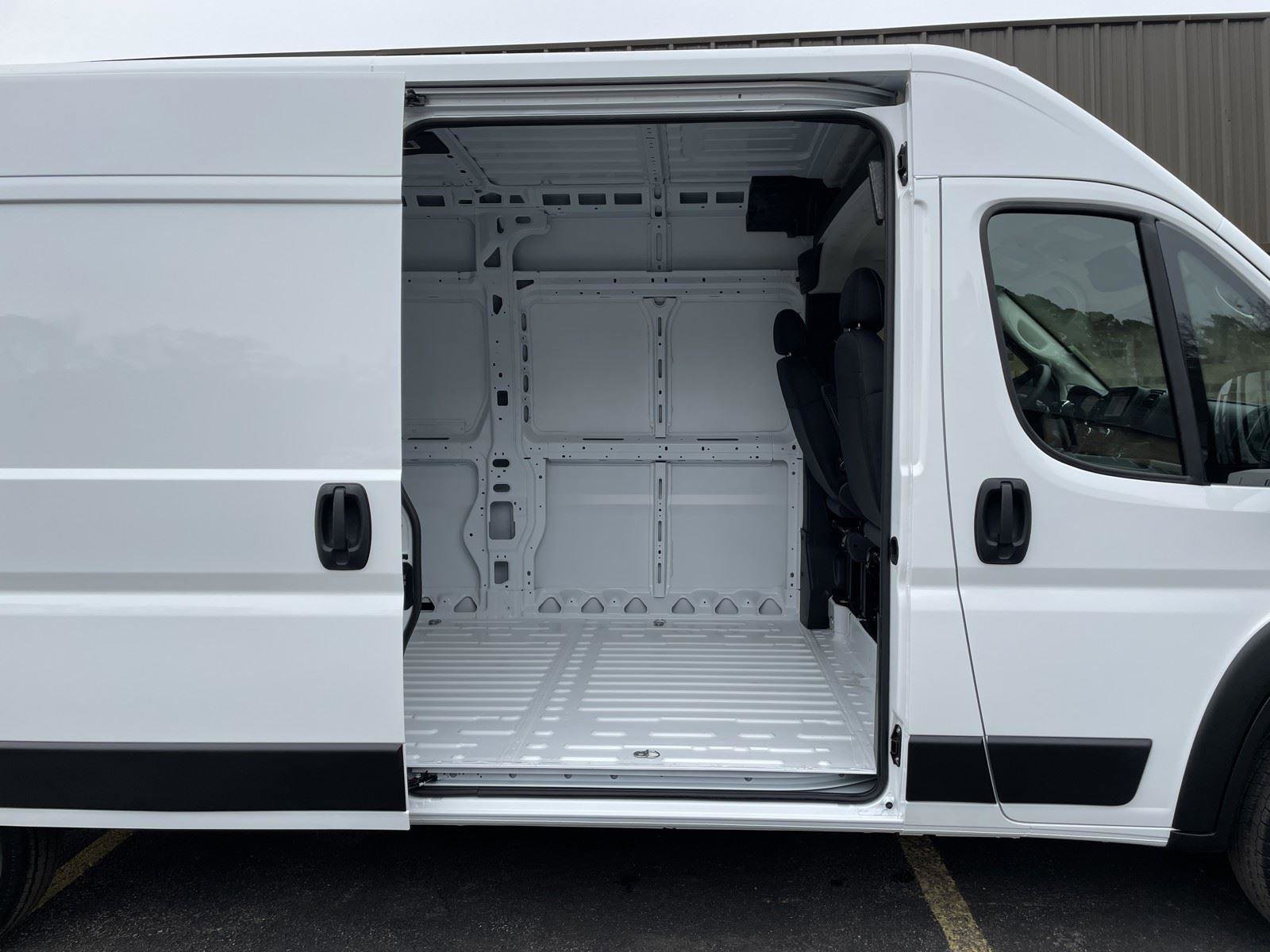New 2026 RAM ProMaster 2500 w/ Convenience Group image 30