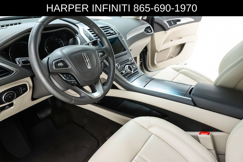 Used 2020 Lincoln MKZ FWD image 55