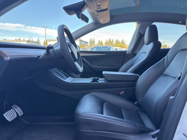 Used 2024 Tesla Model Y Performance image 25