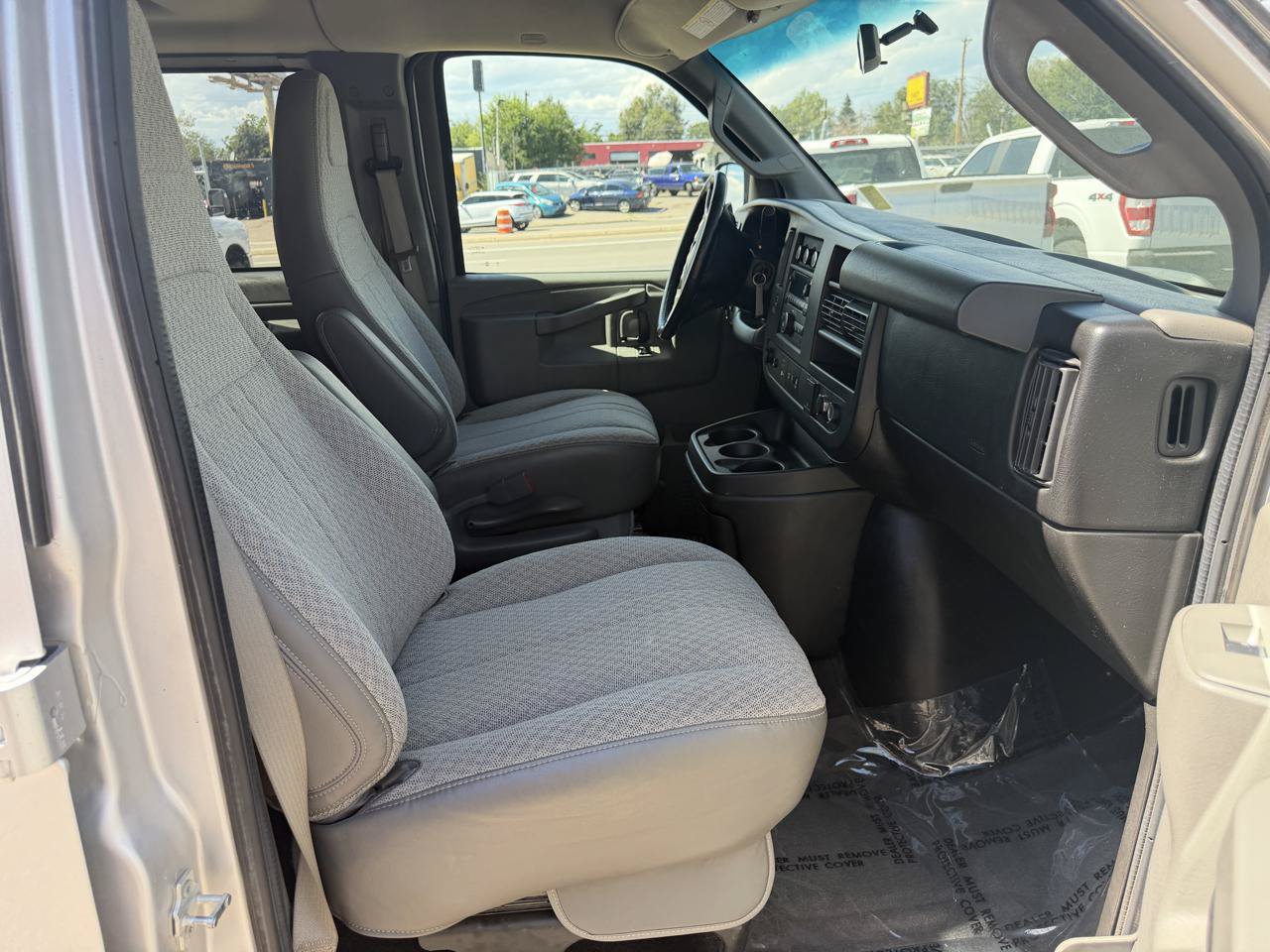 Used 2016 Chevrolet Express 2500 LS RWD image 25