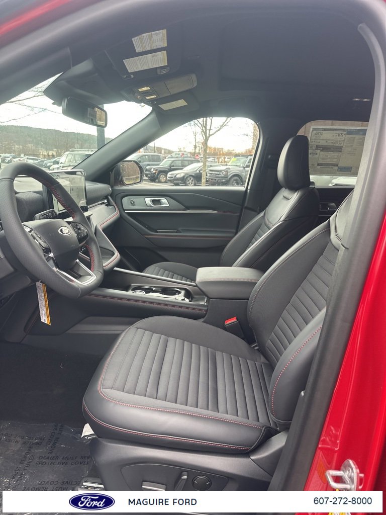 New 2026 Ford Explorer ST-Line w/ ST-Line Street Pack image 14