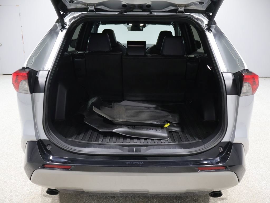Used 2024 Toyota RAV4 XSE w/ Weather Package image 21