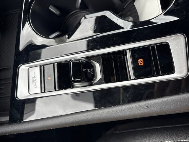 Used 2025 Volkswagen Atlas SE FWD image 35