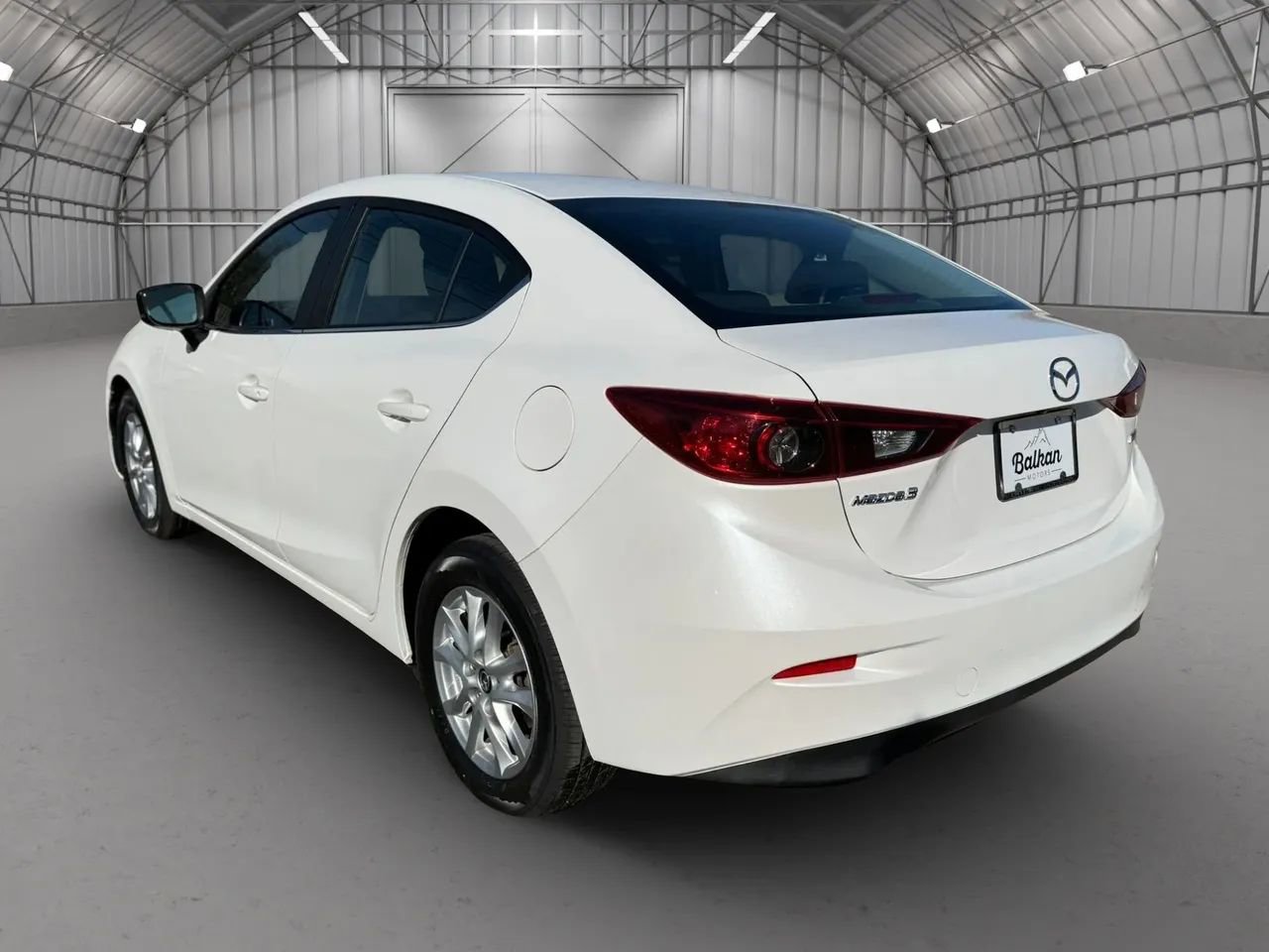 Used 2018 MAZDA MAZDA3 Sport w/ Preferred Equipment Package image 6