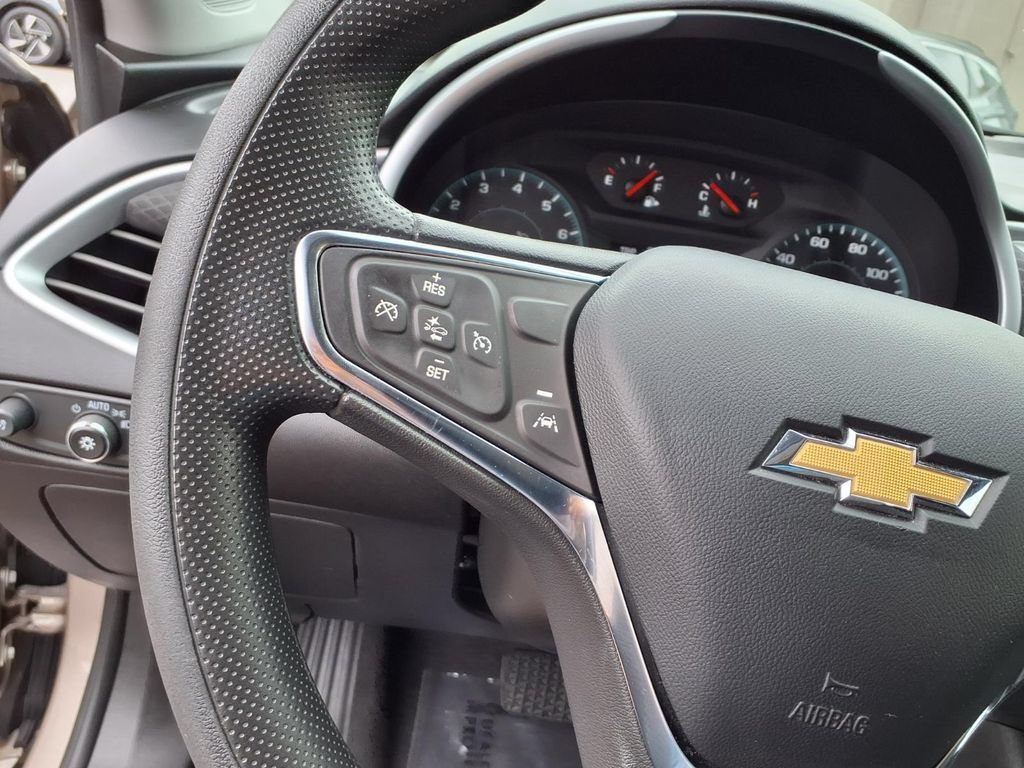Used 2023 Chevrolet Malibu LT FWD image 18