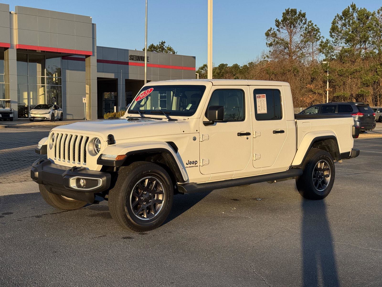 Used 2022 Jeep Gladiator Overland w/ Popular Equipment Package image 1