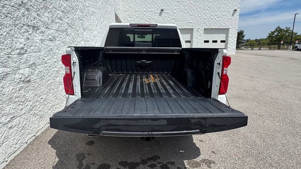 Used 2022 Chevrolet Silverado 1500 LTZ AWD/4WD image 6