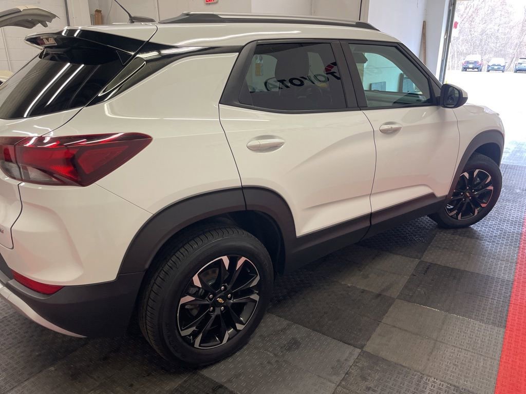 Used 2021 Chevrolet TrailBlazer LT AWD/4WD image 11