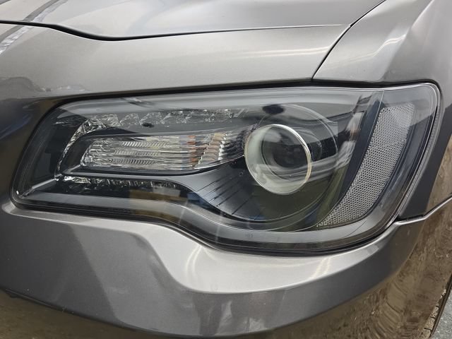 Used 2019 Chrysler 300 Touring w/ Sport Appearance Package RWD image 31