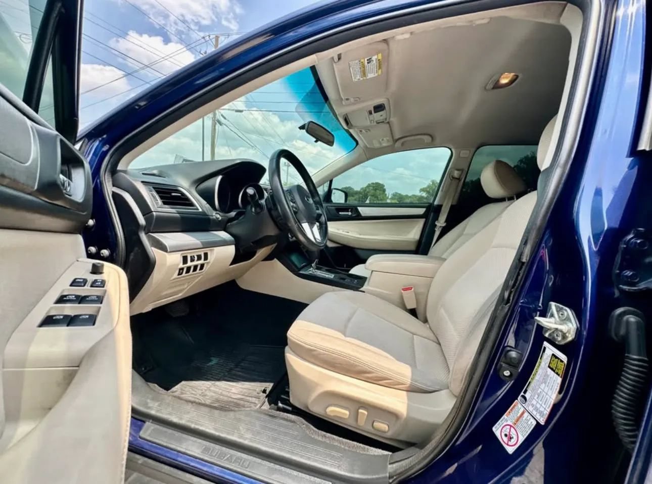 Used 2017 Subaru Outback 2.5i Premium AWD/4WD image 5