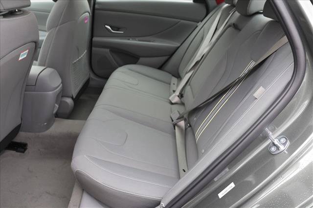New 2026 Hyundai Elantra SEL Sport Premium FWD image 23