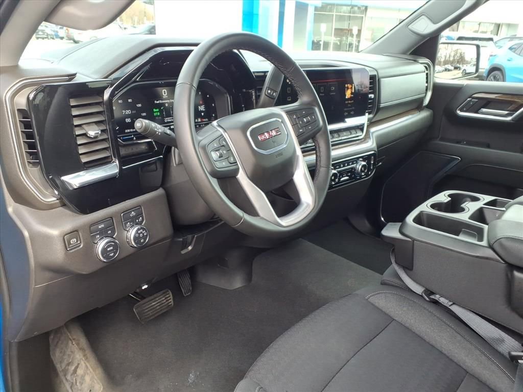 Certified 2024 GMC Sierra 1500 Elevation image 12