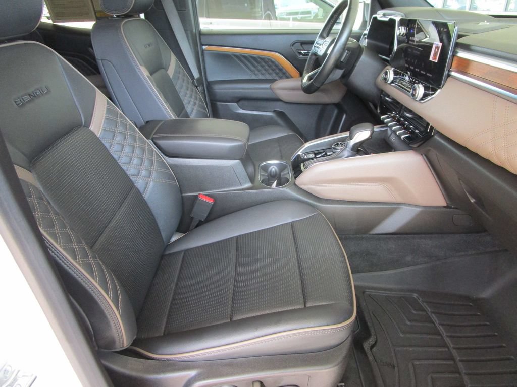 Used 2024 GMC Canyon Denali AWD/4WD image 27