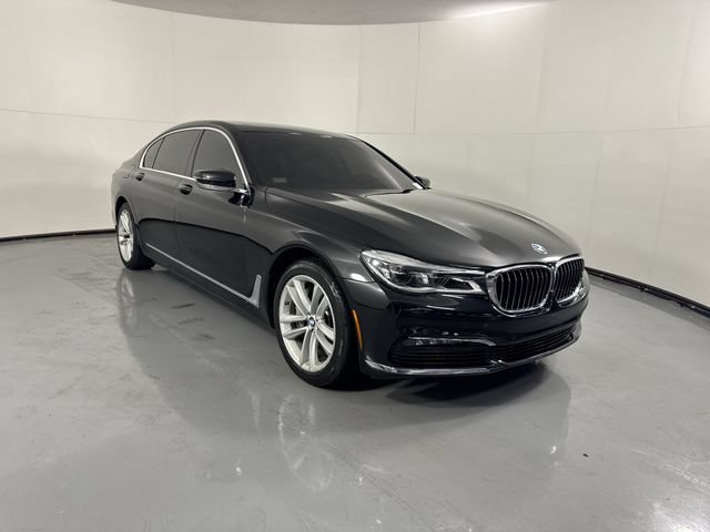Used 2016 BMW 750i xDrive AWD/4WD image 3