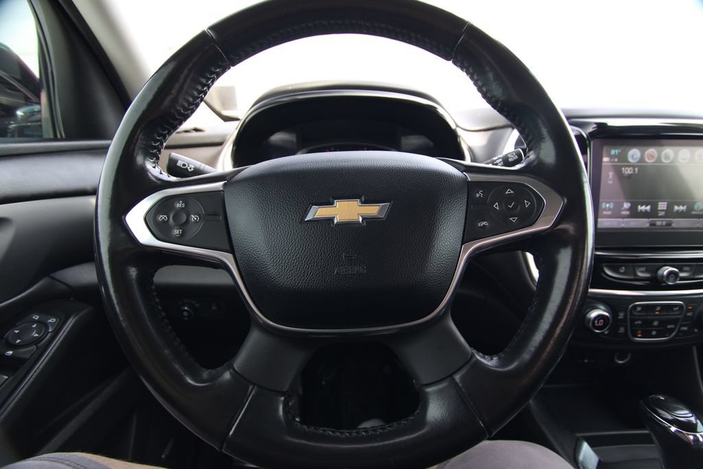 Used 2019 Chevrolet Traverse LT w/ LPO, Blackout Package AWD/4WD image 22