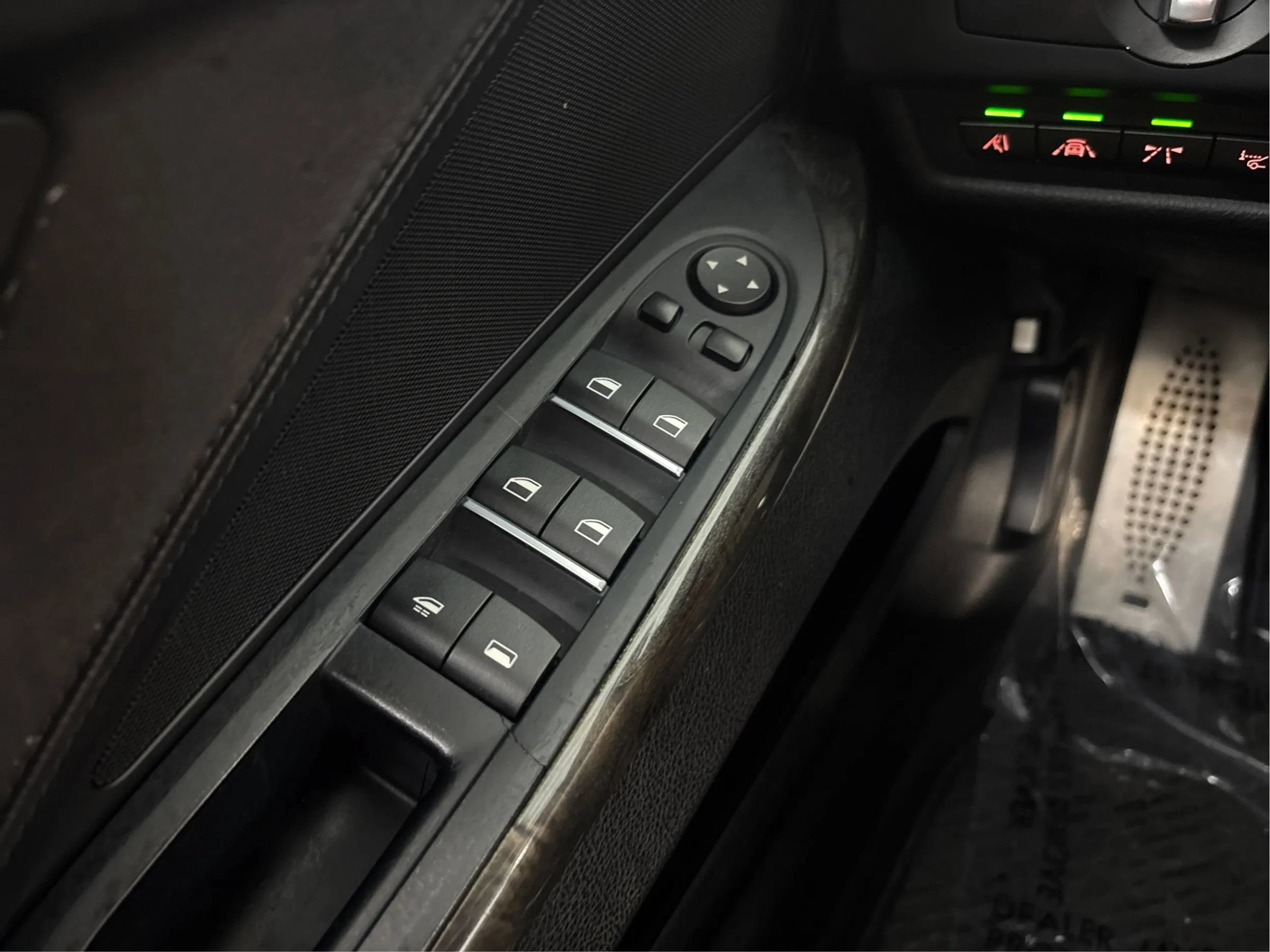 Used 2014 BMW 650i Convertible RWD image 38