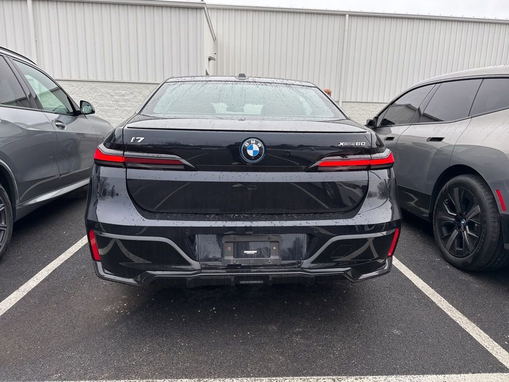 Used 2023 BMW i7 xDrive60 image 5