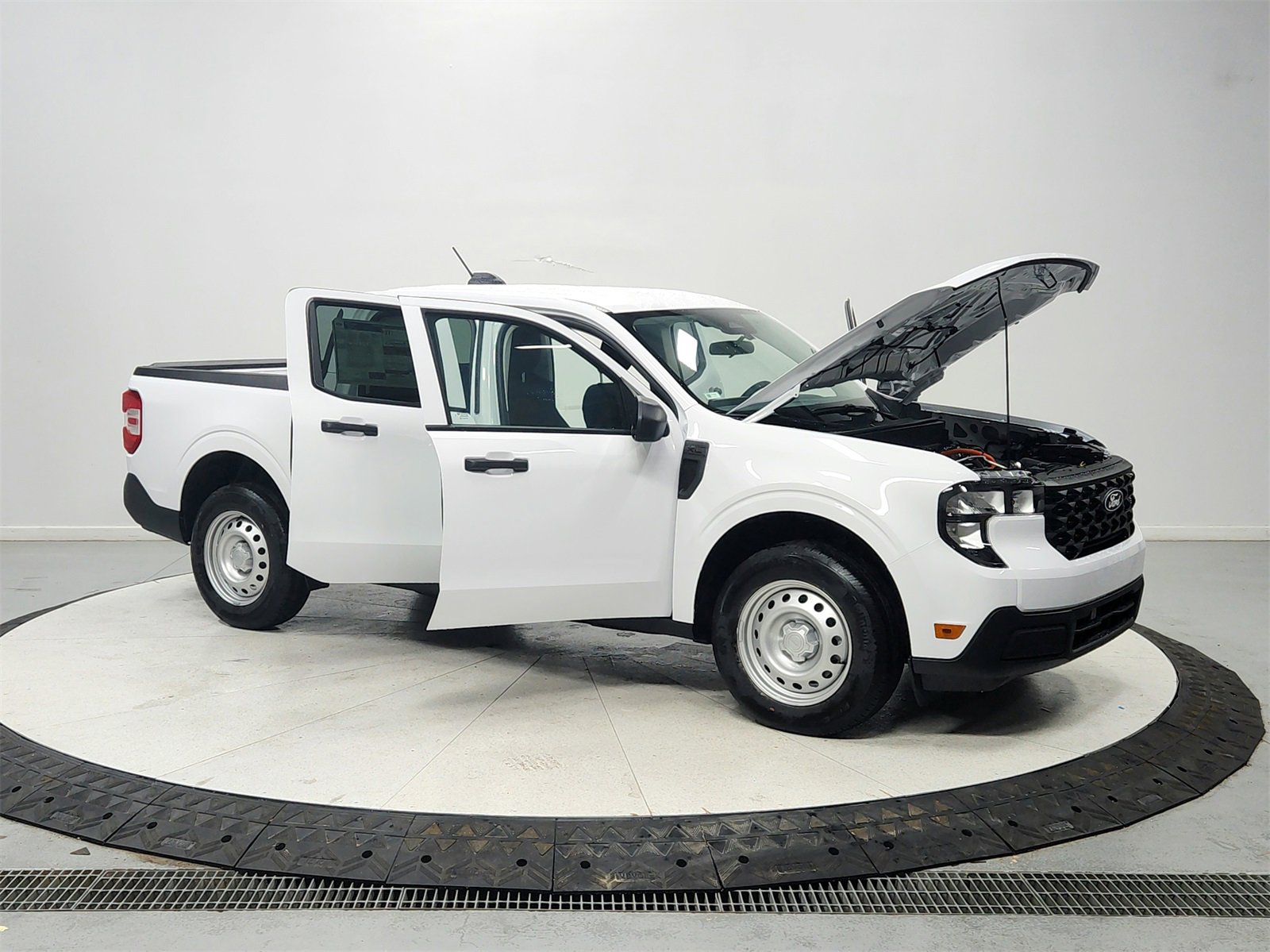 New 2025 Ford Maverick XL w/ Equipment Group 101A image 9