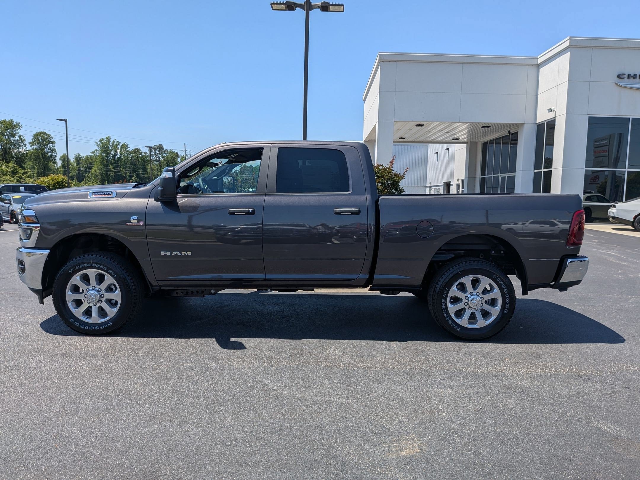 New 2026 RAM 2500 Big Horn AWD/4WD image 8