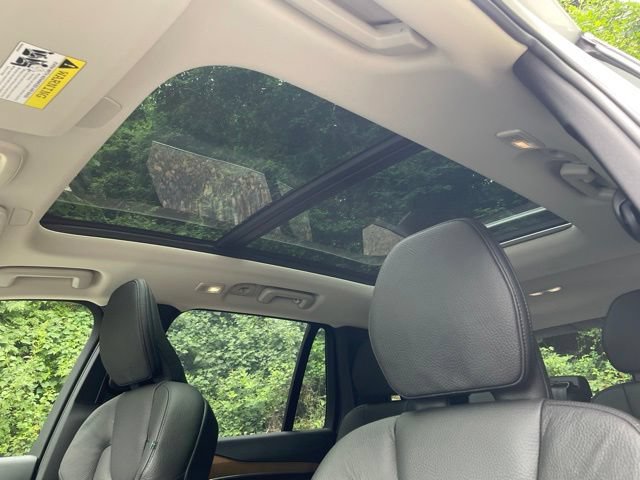 Certified 2025 Volvo XC90 T8 Plus w/ Protection Package Premier AWD/4WD image 26