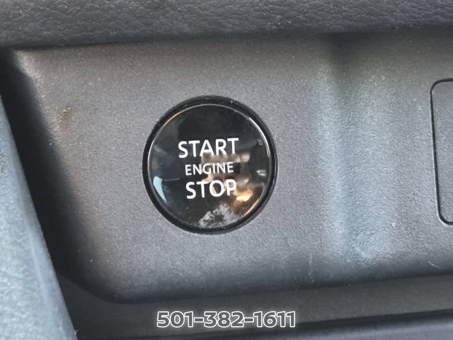 Used 2024 Nissan Rogue S AWD/4WD image 30