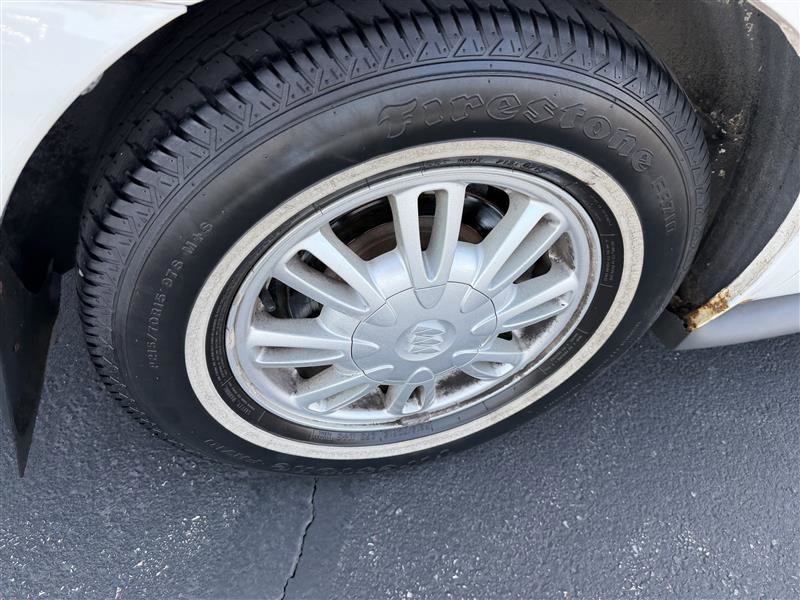 Used 2005 Buick Le Sabre Limited FWD image 12