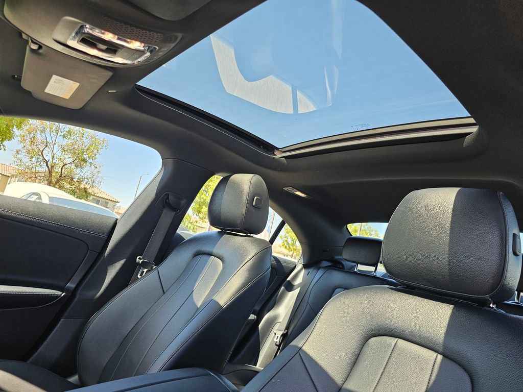 Used 2025 Mercedes-Benz CLA 250 image 32