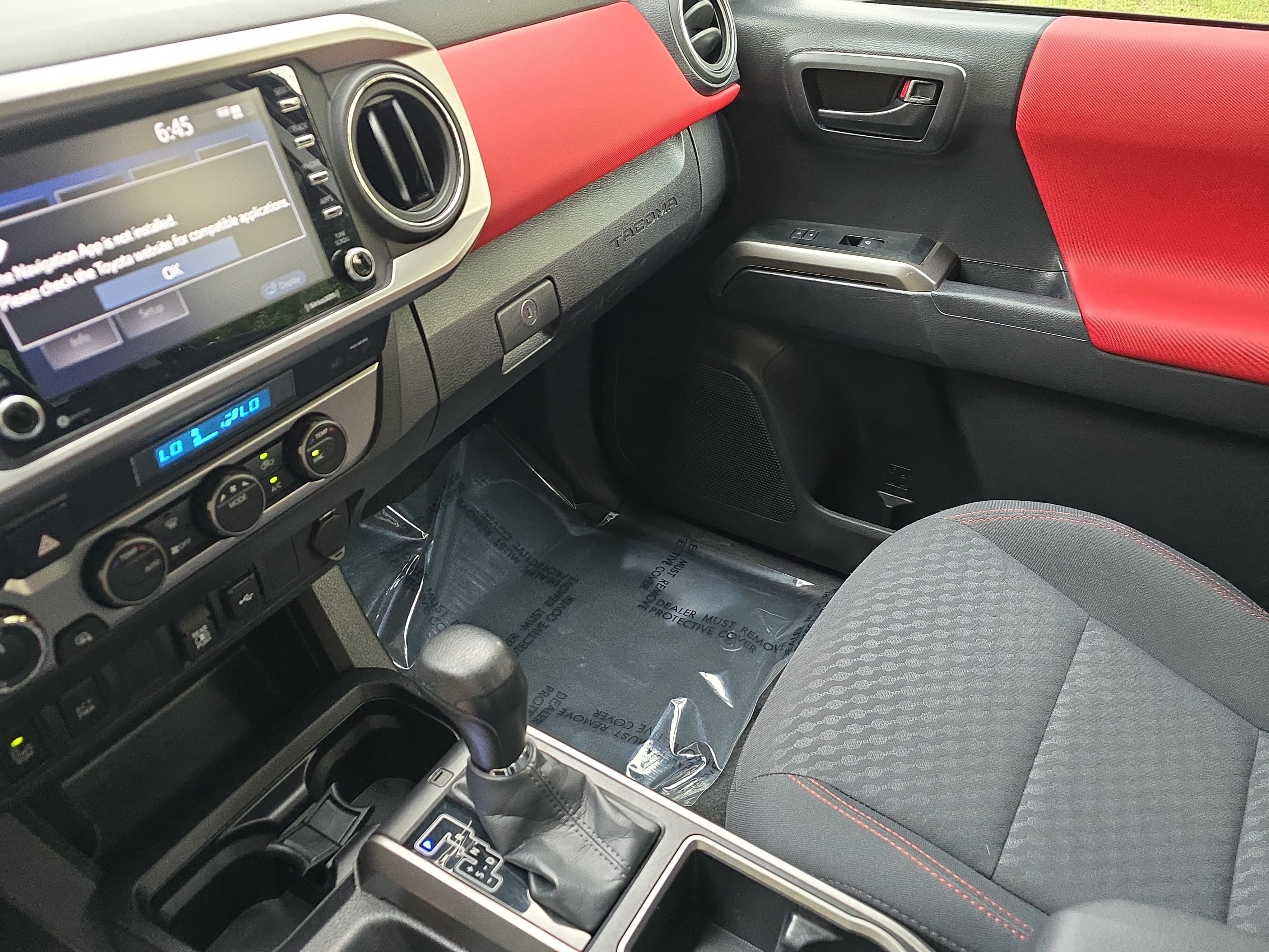 Used 2023 Toyota Tacoma SR5 w/ Technology Package AWD/4WD image 24