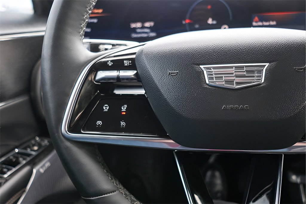 Used 2023 Cadillac Lyriq 2WD image 12