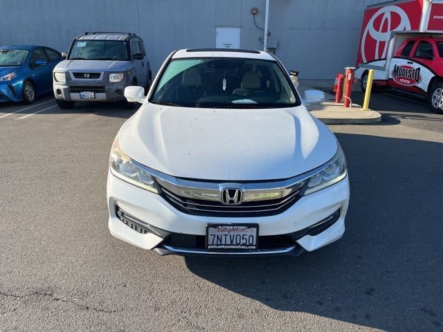 Used 2016 Honda Accord EX image 2