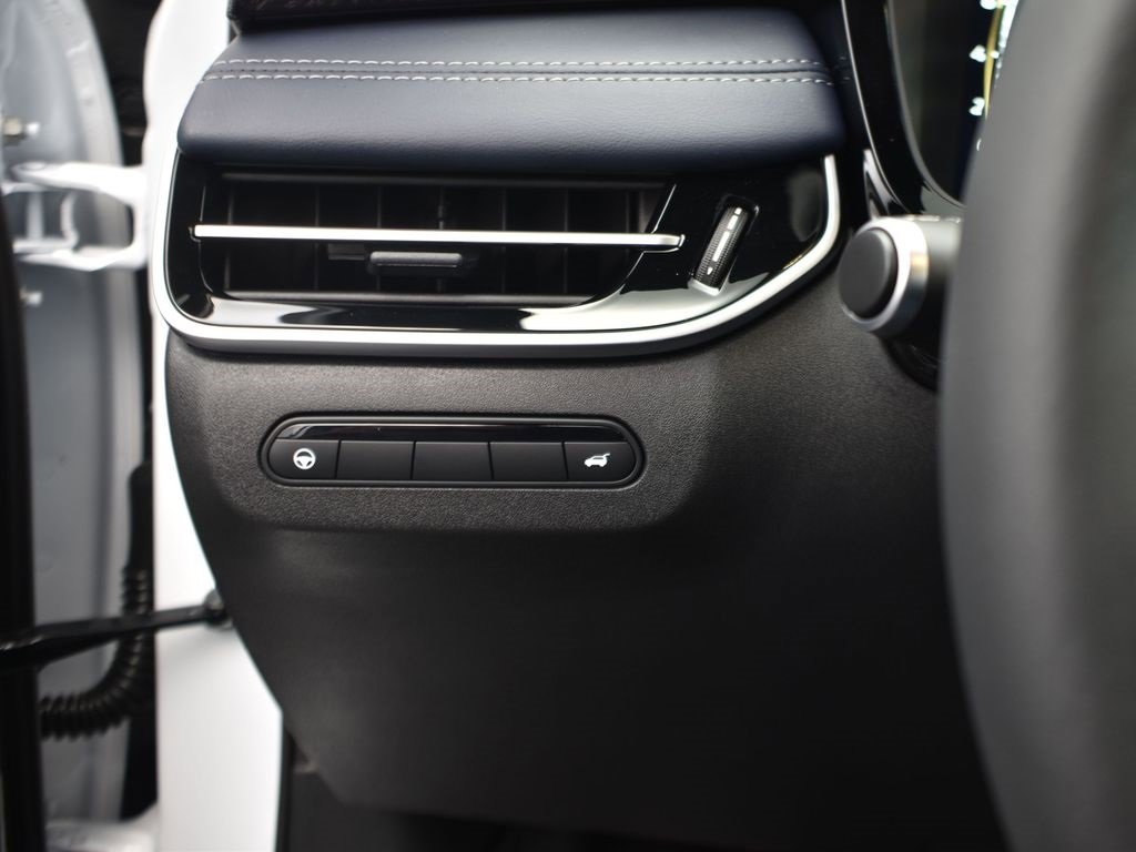 New 2026 INFINITI QX60 Sport w/ Dark Cargo Package image 33