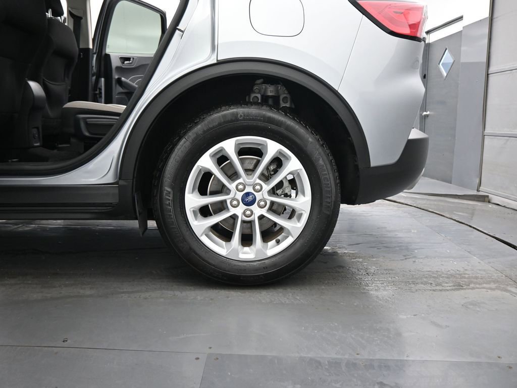 Certified 2022 Ford Escape SE image 19