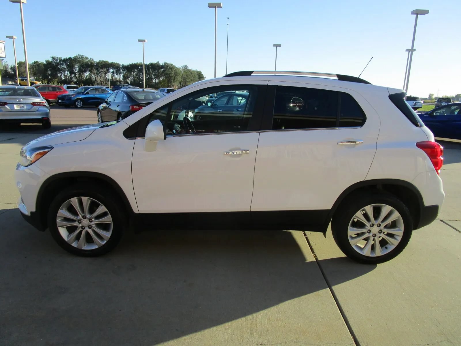 Used 2020 Chevrolet Trax Premier AWD/4WD image 6