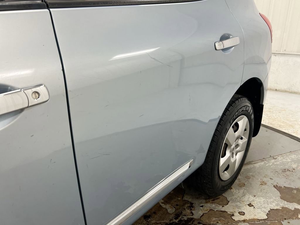 Used 2014 Nissan Rogue S image 29