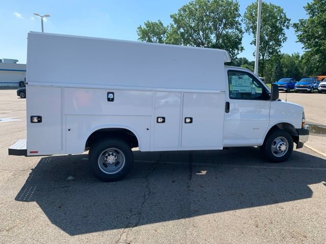 New 2024 Chevrolet Express 3500 w/ Power Convenience Package image 10