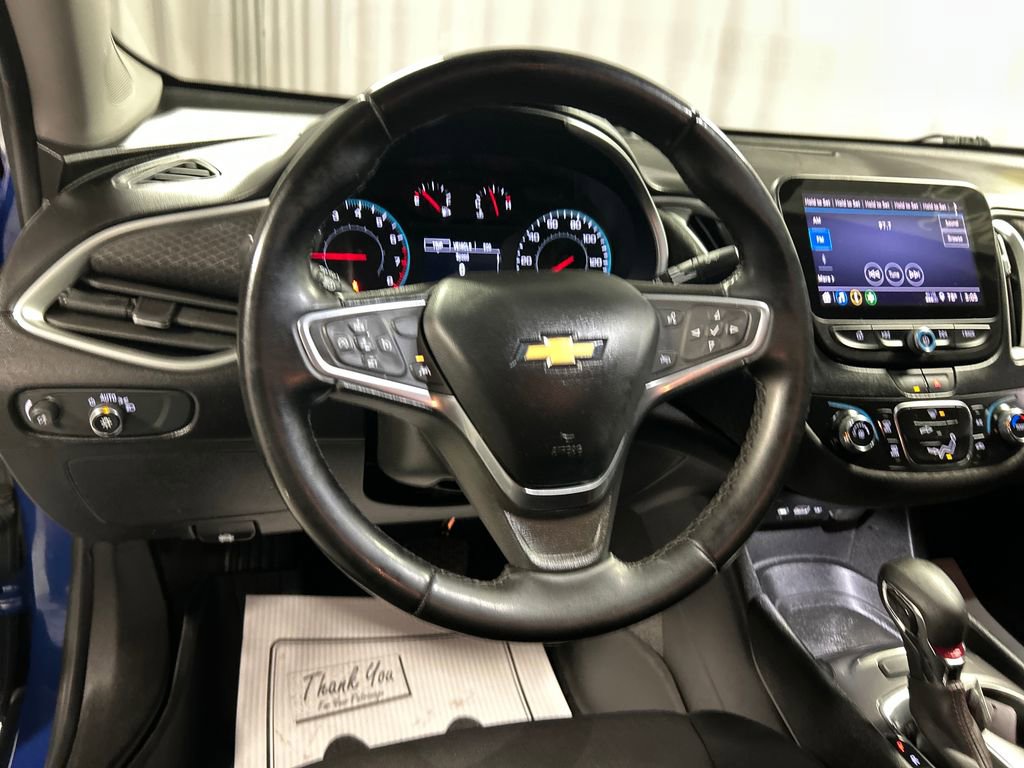 Used 2023 Chevrolet Malibu RS FWD image 15