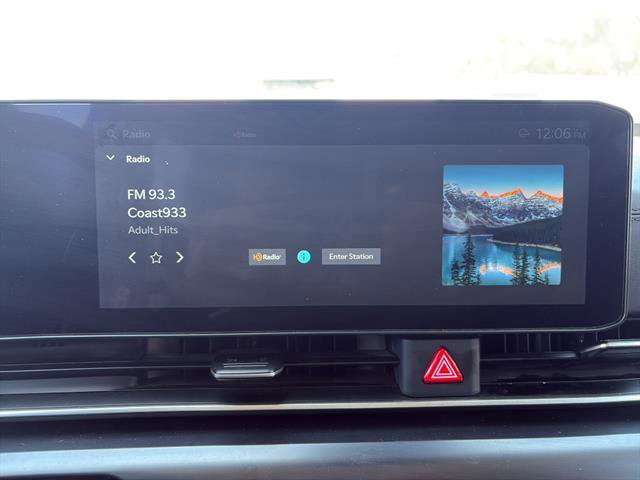 Used 2025 Kia Carnival image 20