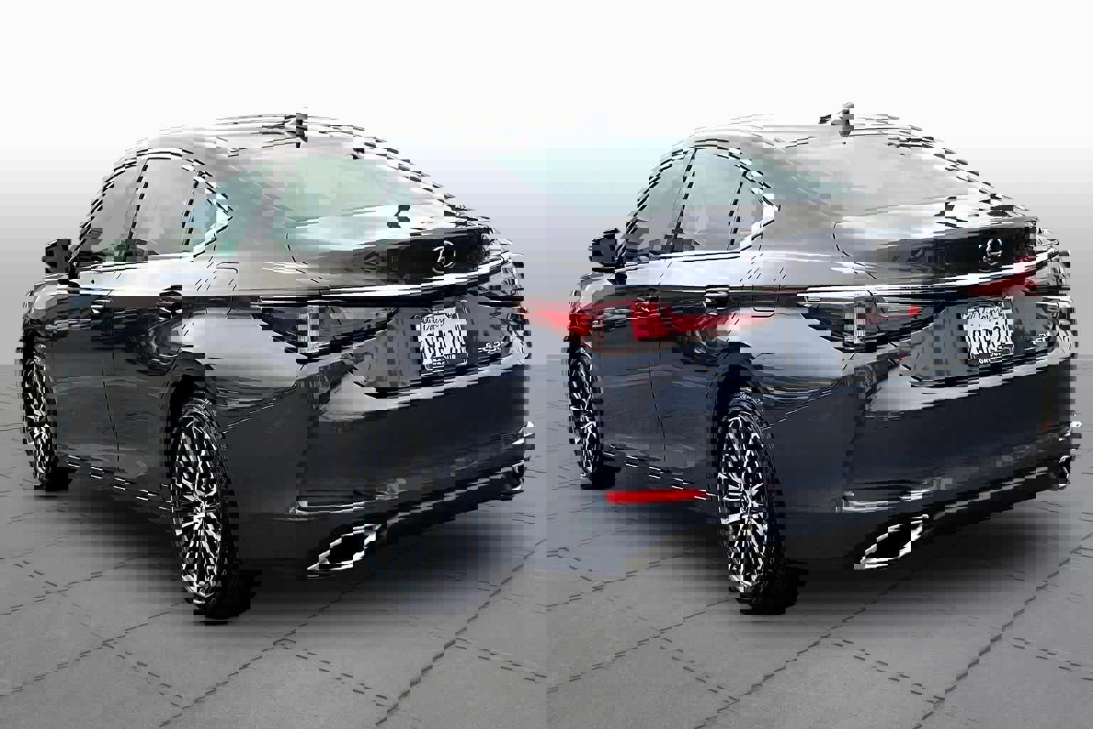 Used 2025 Lexus ES 350 w/ Premium Package image 11