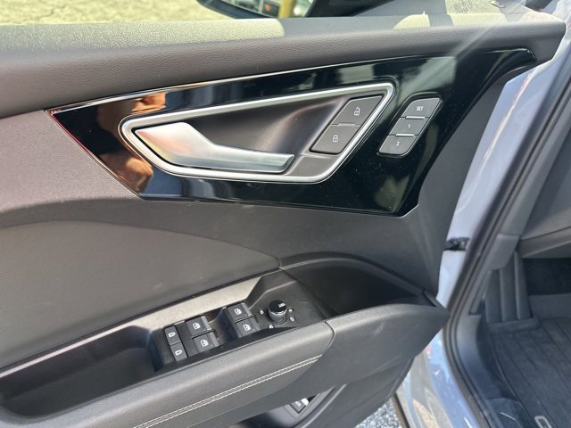 Used 2023 Audi Q4 e-tron Premium Plus image 18