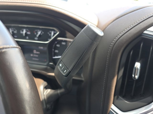 Used 2021 GMC Sierra 1500 SLT w/ SLT Premium Package RWD image 15