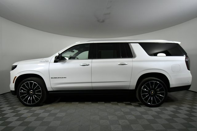 Certified 2025 Chevrolet Suburban High Country image 16