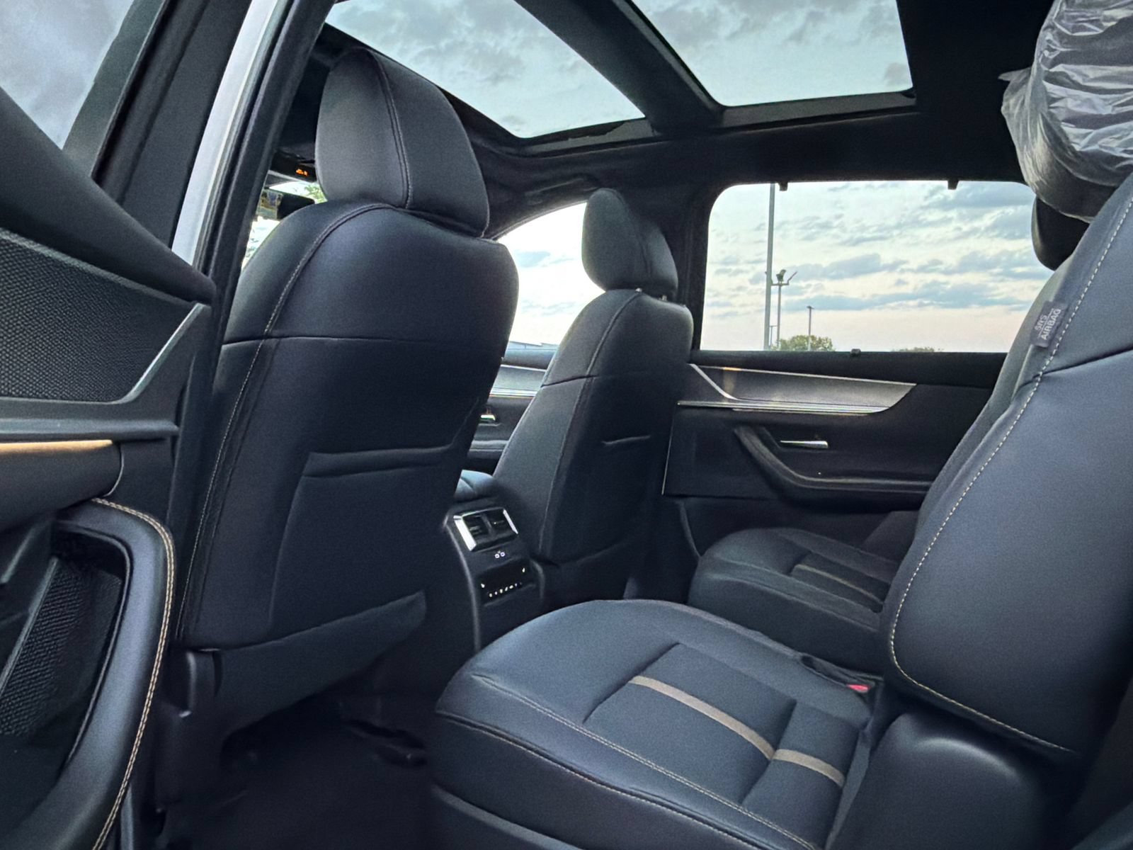 New 2026 MAZDA CX-90 Plug-In Hybrid w/ Premium Plus AWD/4WD image 20