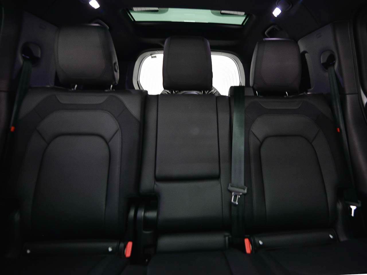 Used 2024 Land Rover Defender 130 Outbound AWD/4WD image 9