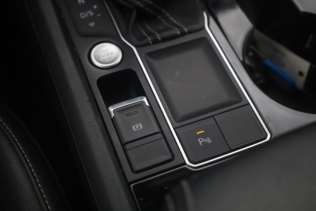 Used 2023 Volkswagen Atlas SE FWD image 23
