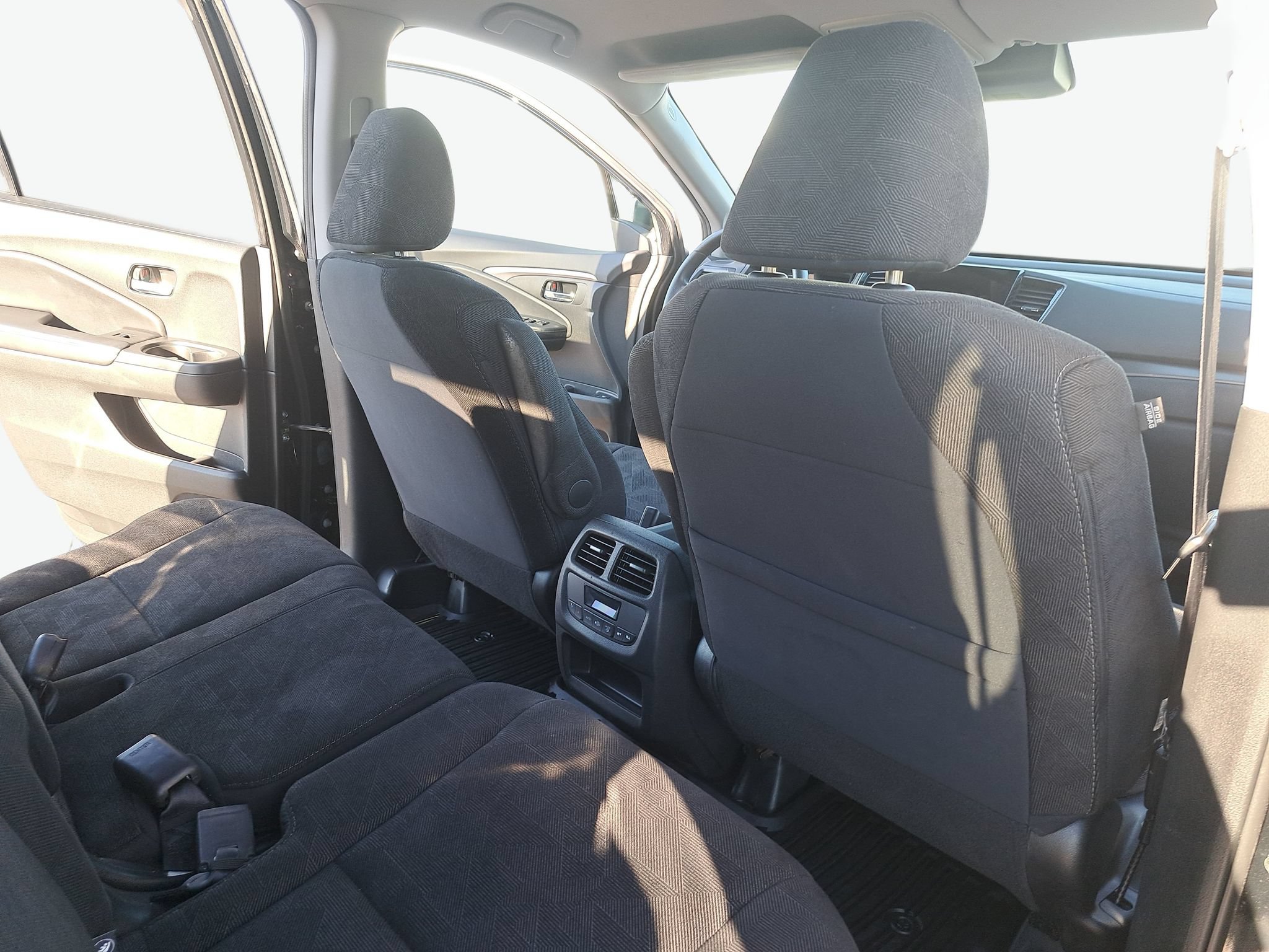 Used 2020 Honda Pilot LX image 11