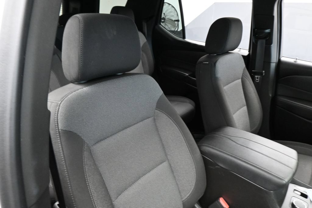 Used 2023 Chevrolet Traverse LT FWD image 43