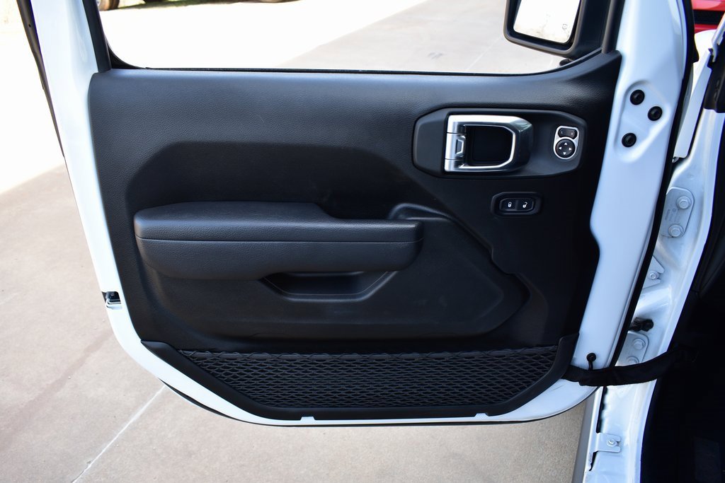 Used 2025 Jeep Wrangler Unlimited Rubicon image 17