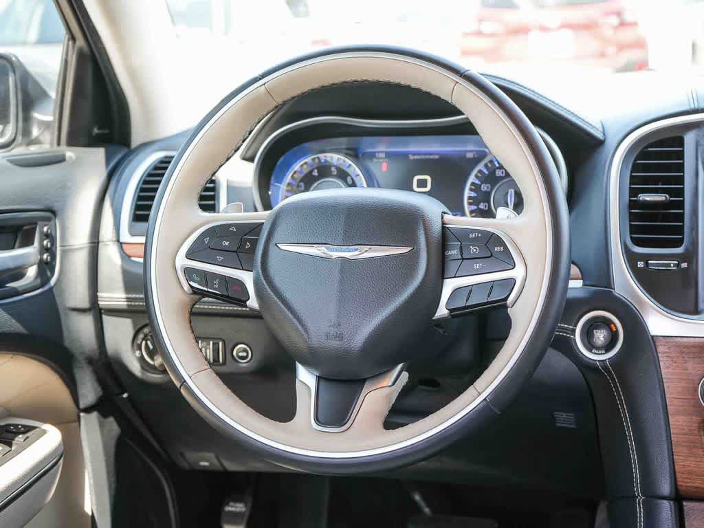 Used 2016 Chrysler 300 C Platinum RWD image 16